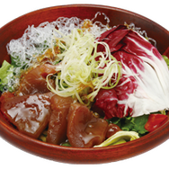 土佐のカツオ豪快サラダ