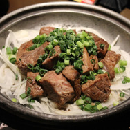 「双天来舞 振られた賽と若き忠義心 ~丁か半か!勝負のサイコロステーキ~」