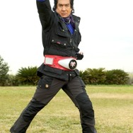 藤岡弘、38年ぶりに仮面ライダー1号に変身 全画面画像2枚目