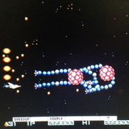 実際にプレイするとアーケード版との違いを感じるものの、先に発売されたファミリーコンピュータ版やMSX版との差は歴然です