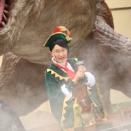 看板娘もホッと胸をなで下ろす迫力「モンスターハンター・ザ・リアル 2014」等身大ティガレックスの大咆哮