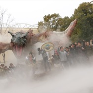 看板娘もホッと胸をなで下ろす迫力「モンスターハンター・ザ・リアル 2014」等身大ティガレックスの大咆哮
