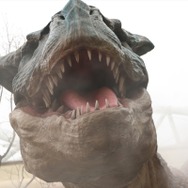 看板娘もホッと胸をなで下ろす迫力「モンスターハンター・ザ・リアル 2014」等身大ティガレックスの大咆哮