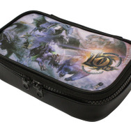 「モンスターハンター10周年記念 ニンテンドー3DS LL専用ポーチ」表