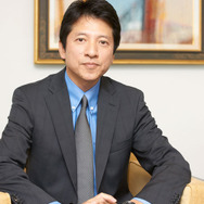 河野弘氏