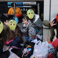 すでに長蛇の列 銀座ソニービルにてPlayStation 4先行販売手続き開始 ― 現場にはゲームガールズの姿も