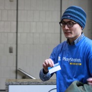 すでに長蛇の列 銀座ソニービルにてPlayStation 4先行販売手続き開始 ― 現場にはゲームガールズの姿も