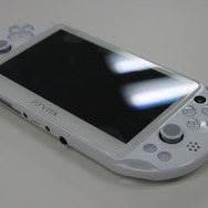 【PS4発売特集】発売直前！その商品、本当に買い？サイバーガジェットの周辺機器を完全紹介 ― 編集部員が本音でレビュー