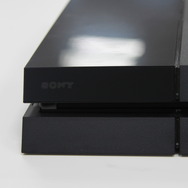 【PS4発売特集】発売直前！その商品、本当に買い？サイバーガジェットの周辺機器を完全紹介 ― 編集部員が本音でレビュー