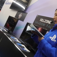 【PS4発売特集】ビックカメラ有楽町店では厳しい寒さの中40名前後の列、河野プレジデントも視察
