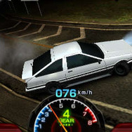 『頭文字D パーフェクトシフト ONLINE』に、ハチロク乗りの秋山渉と、走り屋・小柏カイが登場