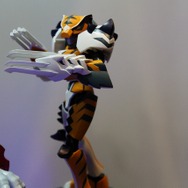 バンダイナムコ、『マジンボーン』を3DS向けに2014年秋発売 ― データカードダス筐体・ICカードと連動