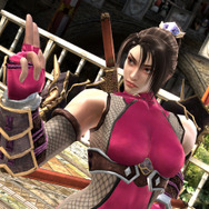 動きやすさを重視した忍装束に身を包む