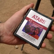 都市伝説は本当だった、ニューメキシコ州「Atariの墓」から最悪のクソゲー『E.T.』が発掘される