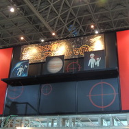 【ニコニコ超会議3】実物のマンホールにお腹に刺さる電話まで…子どもから大人までワクワクするNTTが描く超未来