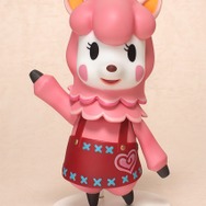 『どうぶつの森』のキャラクターが程よい大きさのソフビフィギュアになって登場