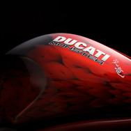 『MH』10周年記念で「ドゥカティ」とのコラボバイクが発売決定、気になるデザインとお値段は…