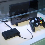 変換アダプタと特製コントローラー