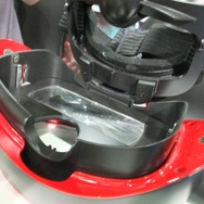 【E3 2014】VR機の新たな対抗馬!?スマートフォンを利用した4way HMD「Cmoar Personal Viewer」