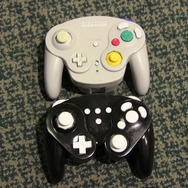 ゲームキューブウェイブバードとの比較