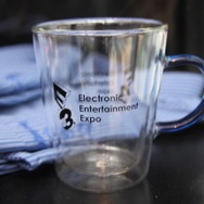 【E3 2014】今年も多彩なアイテムが揃った「E3 公式ショップ」をチェック