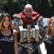 【E3 2014】続・会場で見つけたコンパニオンのお姉さまたち