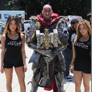 【E3 2014】続・会場で見つけたコンパニオンのお姉さまたち