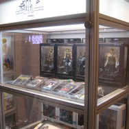 「ファイナルファンタジー20周年記念展示」では過去作がズラリ