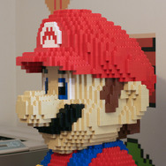 フィギュアを3Dスキャン、巨大マリオをレゴで作った