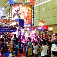 スマートフォンと同サイズの携帯ゲーム機に子どもたちも夢中