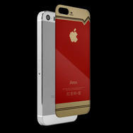 このガラスフィルムを貼るだけで、iPhoneがレトロゲーム機風に! 製品化に向けてプレオーダーの受付開始