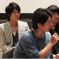 舞台「ダンガンロンパ」制作発表会を実施 ─ 原作ファンの神田沙也加さん含むキャスト勢16名のコメントを一挙掲載、「ダブル葉隠に期待だべ」