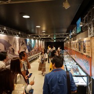 「モンスターハンター展」の内部に潜入!初代『MH』構想時の資料やUSJによる造形物などがビッシリ!