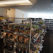 「モンスターハンター展」の内部に潜入!初代『MH』構想時の資料やUSJによる造形物などがビッシリ!