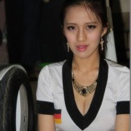 【China Joy 2014】雨の上海、でも熱気十分の会場でお出迎え、美女コンパニオン二日目編