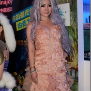 【China Joy 2014】雨の上海、でも熱気十分の会場でお出迎え、美女コンパニオン二日目編