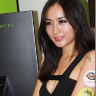 【China Joy 2014】雨の上海、でも熱気十分の会場でお出迎え、美女コンパニオン二日目編