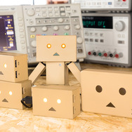 リボルテックとしても使える「ダンボー」のUSBハブ登場、様々なUSB機器と合体させる新たな遊びも