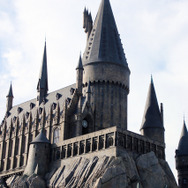 【USJ体験レポ】「ハリポタ」が盛況すぎて、夏休みは特別ライトアップ&営業延長
