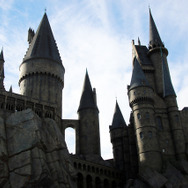 【USJ体験レポ】「ハリポタ」が盛況すぎて、夏休みは特別ライトアップ&営業延長