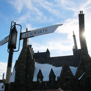 【USJ体験レポ】「ハリポタ」が盛況すぎて、夏休みは特別ライトアップ&営業延長