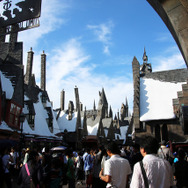 【USJ体験レポ】「ハリポタ」が盛況すぎて、夏休みは特別ライトアップ&営業延長