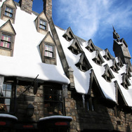 【USJ体験レポ】「ハリポタ」が盛況すぎて、夏休みは特別ライトアップ&営業延長