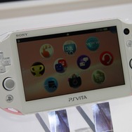 【SCEJA PC 14】メタルスライムのPS4本体とPS Vitaの新カラーをチェック