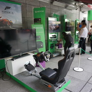 【Xbox One発売】発売当日をフォトレポート、開店前の秋葉原ヨドバシカメラに並ぶファン