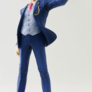1/10スケール 成歩堂龍一フィギュア