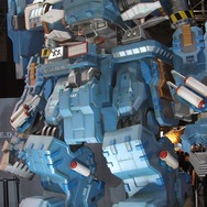 【TGS 2014】衝撃の展示方法、『お姉チャンバラ』の試遊台が凄いと話題に