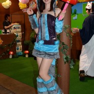 【TGS 2014】出足は好調? ともかく美しいコンパニオンの皆様をご紹介！