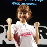 【TGS 2014】スマホゲームを遊んでプレイ動画を投稿！ タレントの鈴木奈々さんも参戦したCyberZブースレポート