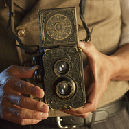 こんなリアルな射影機をプレゼントするキャンペーンを実施